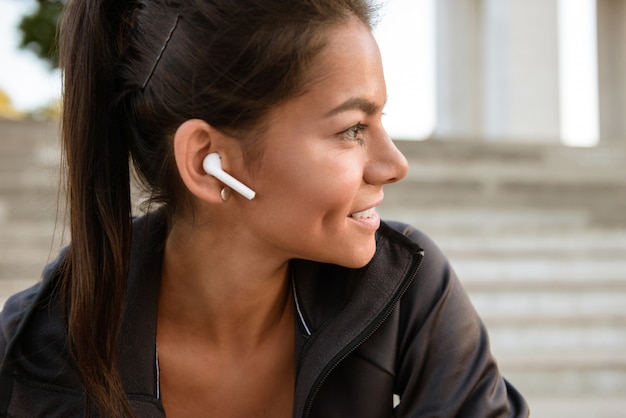 Como baixar música grátis no celular