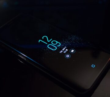 Como deixar o celular mais rápido. Imagem livre de Direitos Autorais.