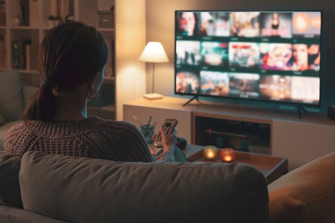 Smart TV travando ou lenta? 10 formas de deixar mais rápida   Principal: smart tv travando Secundárias: smart tv lenta, como deixar smart tv mais rápida, smart tv travando netflix, limpar cache smart tv